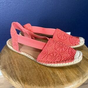 BAMBOO Coral Espadrilles with Floral Lace, Size 10